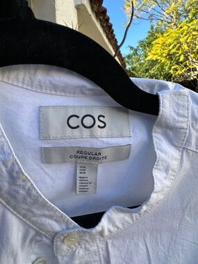 COS WHITE COLLARLESS SHIRT